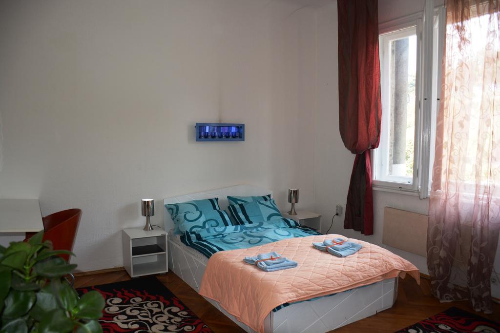 Cozy Downtown Apartment Белград Экстерьер фото